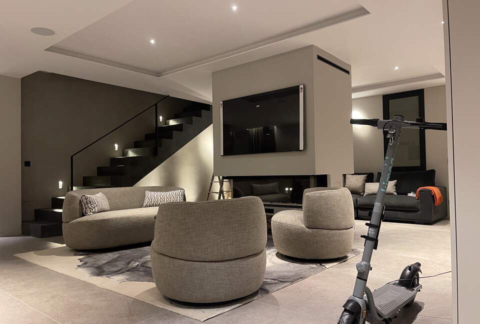 Luxury Urban Retreat Steps from Passeig de Gracia - Barcelona, Spain