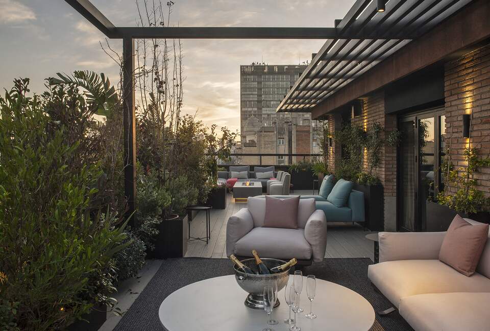 Luxury Urban Retreat Steps from Passeig de Gracia - Barcelona, Spain