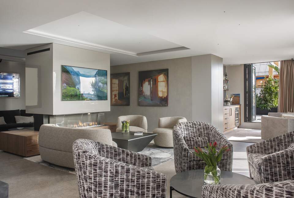 Luxury Urban Retreat Steps from Passeig de Gracia - Barcelona, Spain