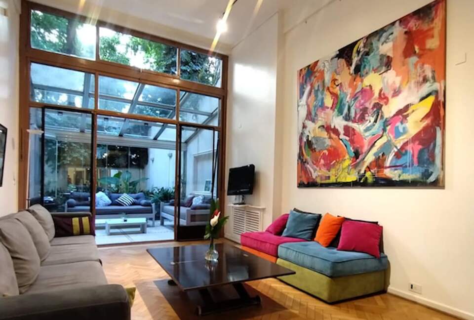 Charming 1950s Retreat with Sunroom & Garden in Retiro - Retiro, Argentina