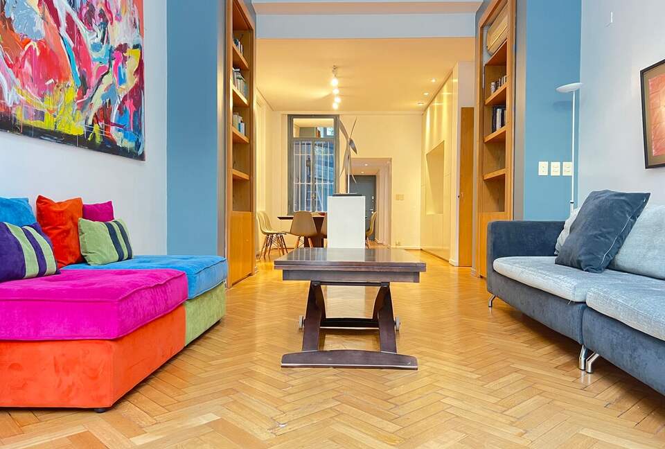 Charming 1950s Retreat with Sunroom & Garden in Retiro - Retiro, Argentina