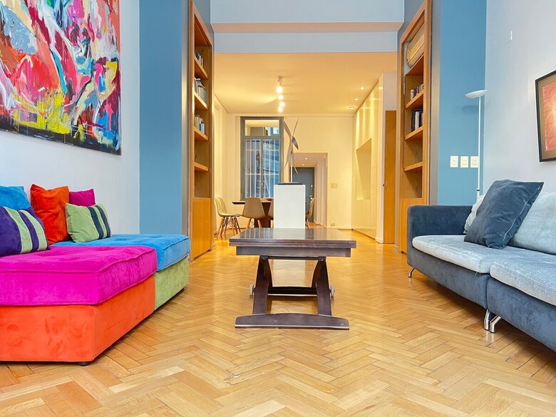 Charming 1950s Retreat with Sunroom & Garden in Retiro - Retiro, Argentina