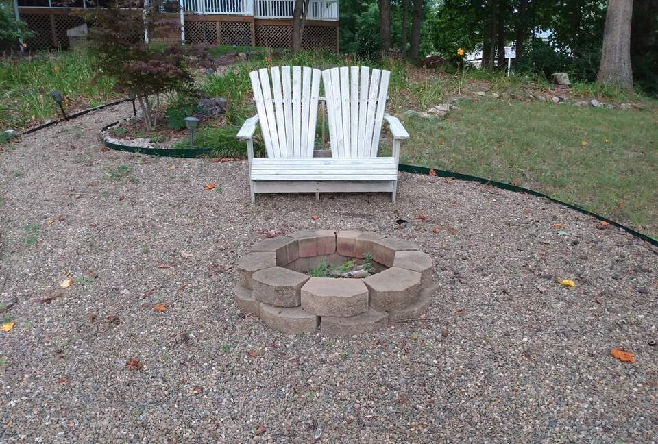 Lakeside Getaway on Moss Lake - Kings Mountain, North Carolina