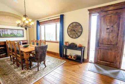 Spacious Buena Vista Escape with Hot Tub & Game Room - Buena Vista, Colorado