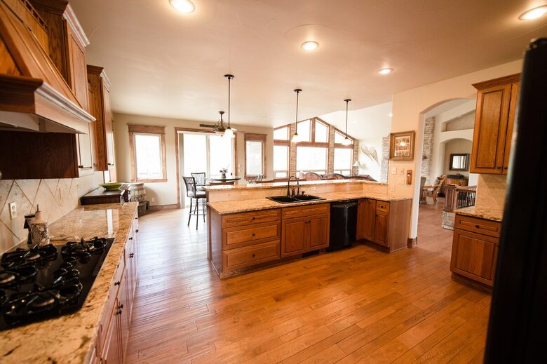 Spacious Buena Vista Escape with Hot Tub & Game Room - Buena Vista, Colorado