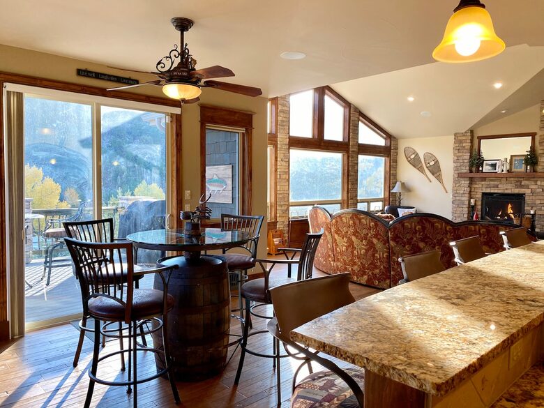 Spacious Buena Vista Escape with Hot Tub & Game Room - Buena Vista, Colorado