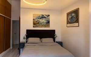 Charming 1950s Retreat with Sunroom & Garden in Retiro - Retiro, Argentina