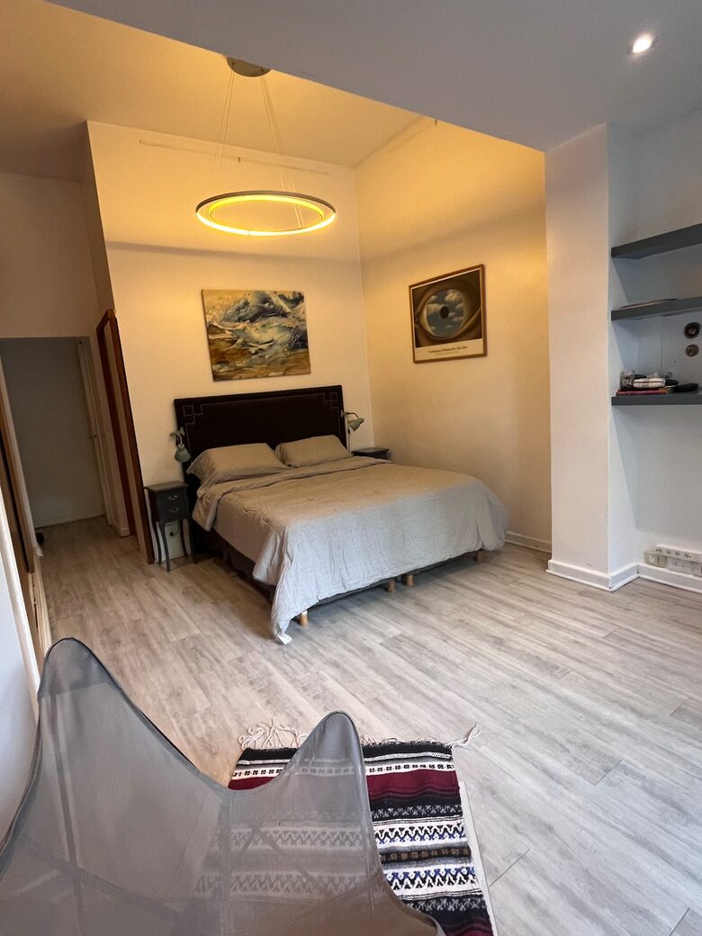 Charming 1950s Retreat with Sunroom & Garden in Retiro - Retiro, Argentina