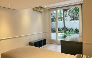 Charming 1950s Retreat with Sunroom & Garden in Retiro - Retiro, Argentina