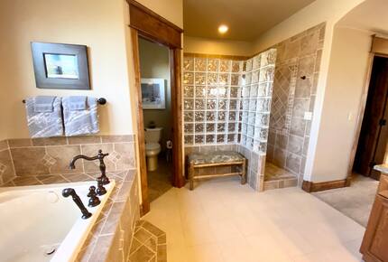 Spacious Buena Vista Escape with Hot Tub & Game Room - Buena Vista, Colorado