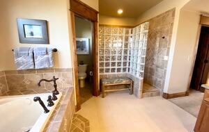 Spacious Buena Vista Escape with Hot Tub & Game Room - Buena Vista, Colorado