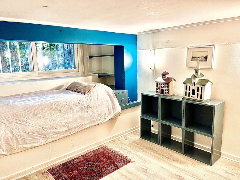 Charming 1950s Retreat with Sunroom & Garden in Retiro - Retiro, Argentina