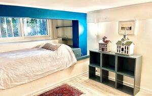 Charming 1950s Retreat with Sunroom & Garden in Retiro - Retiro, Argentina