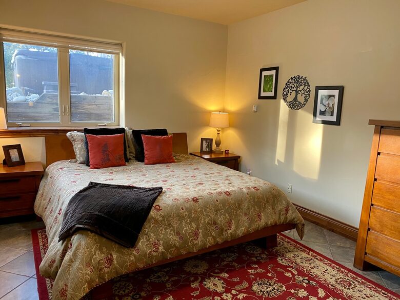 Spacious Buena Vista Escape with Hot Tub & Game Room - Buena Vista, Colorado