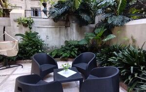 Charming 1950s Retreat with Sunroom & Garden in Retiro - Retiro, Argentina