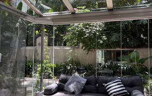 Charming 1950s Retreat with Sunroom & Garden in Retiro - Retiro, Argentina