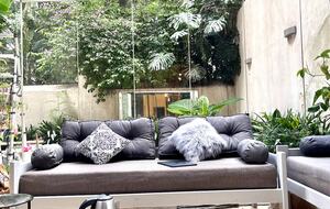 Charming 1950s Retreat with Sunroom & Garden in Retiro - Retiro, Argentina