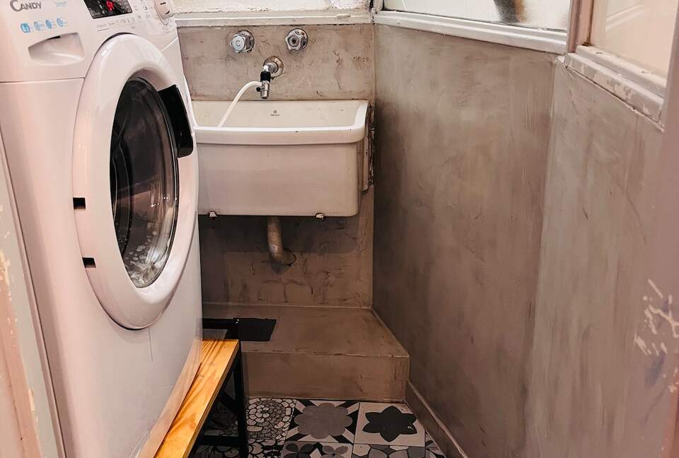 Charming 1950s Retreat with Sunroom & Garden in Retiro - Retiro, Argentina