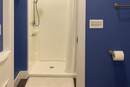 Lakeside Retreat near Boston - Sharon, Massachusetts