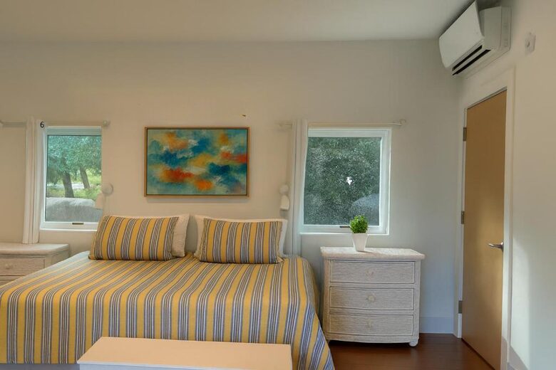 Lakeside Retreat near Boston - Sharon, Massachusetts