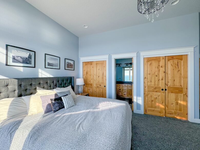 Oceanfront Escape with Panoramic Views of the Pacific - Lincoln Beach, Oregon