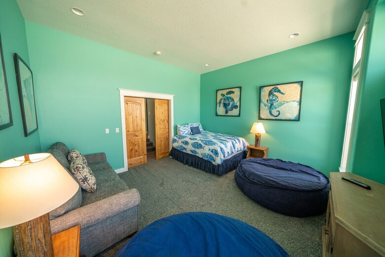 Oceanfront Escape with Panoramic Views of the Pacific - Lincoln Beach, Oregon