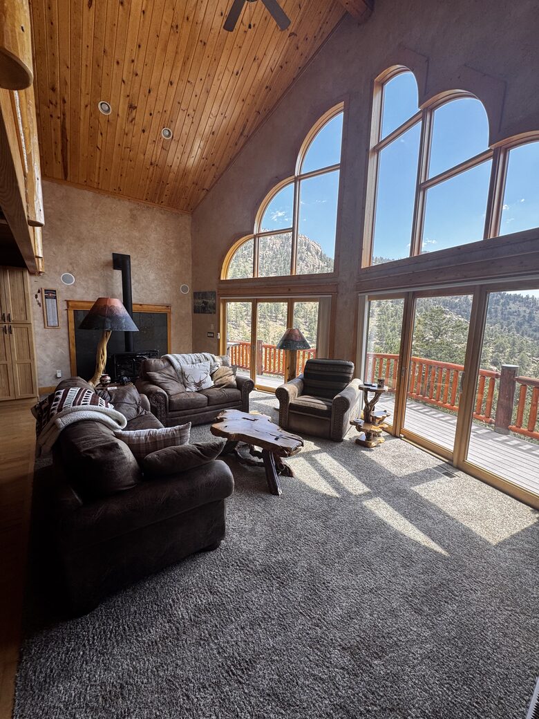Mountain Cabin Retreat Near Rocky Mountain National Park - Estes Park, Colorado