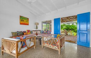 Treasure Beach Villa with Expansive Sea Views - Treasure Beach, Jamaica