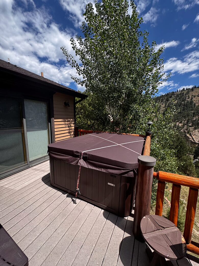 Mountain Cabin Retreat Near Rocky Mountain National Park - Estes Park, Colorado