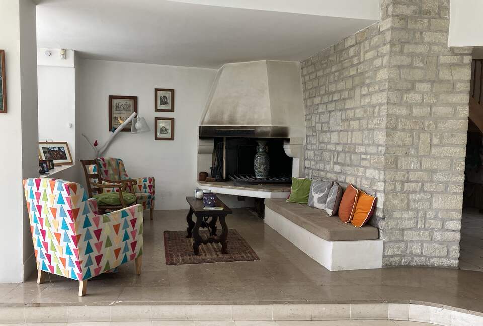 Refined Family Residence with Parkland and Pool in the Loire Valley - Loches, France