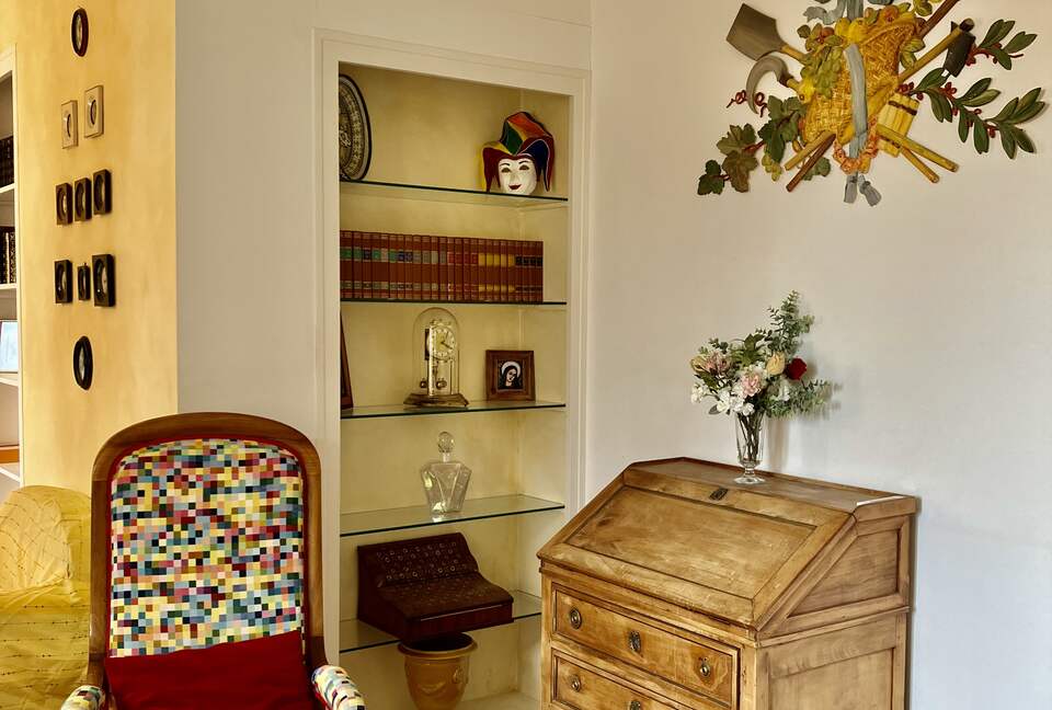 Refined Family Residence with Parkland and Pool in the Loire Valley - Loches, France