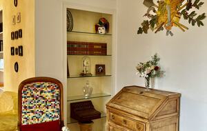 Refined Family Residence with Parkland and Pool in the Loire Valley - Loches, France