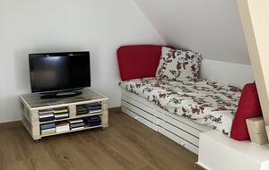 Refined Family Residence with Parkland and Pool in the Loire Valley - Loches, France