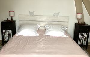 Refined Family Residence with Parkland and Pool in the Loire Valley - Loches, France