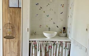 Refined Family Residence with Parkland and Pool in the Loire Valley - Loches, France