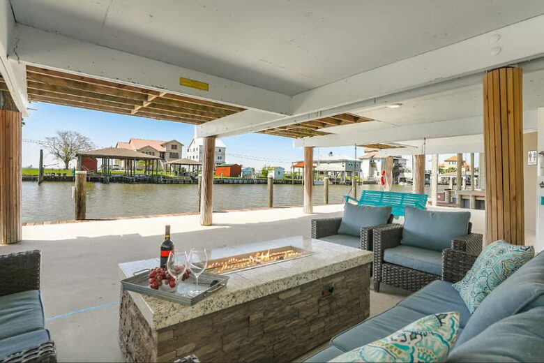 Waterfront Escape 20 minutes to New Orleans - Slidell, Louisiana