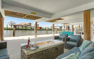 Waterfront Escape 20 minutes to New Orleans - Slidell, Louisiana