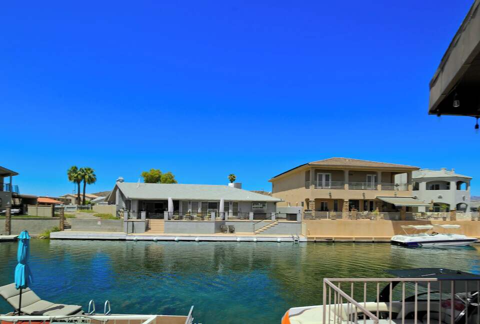 Spacious Moovalya Keys Getaway - Parker, Arizona