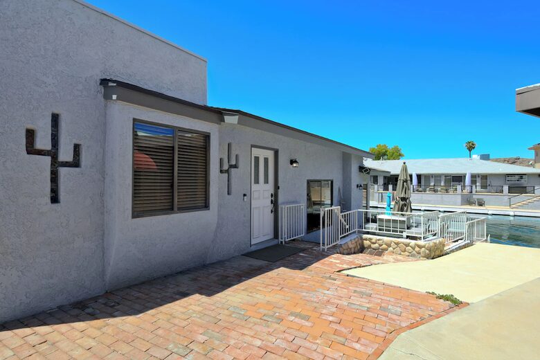 Spacious Moovalya Keys Getaway - Parker, Arizona