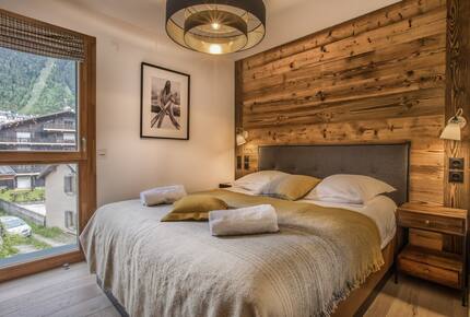 Stylish Chamonix Top-Floor Apartment with Mountain Charm - Chamonix-Mont-Blanc, France