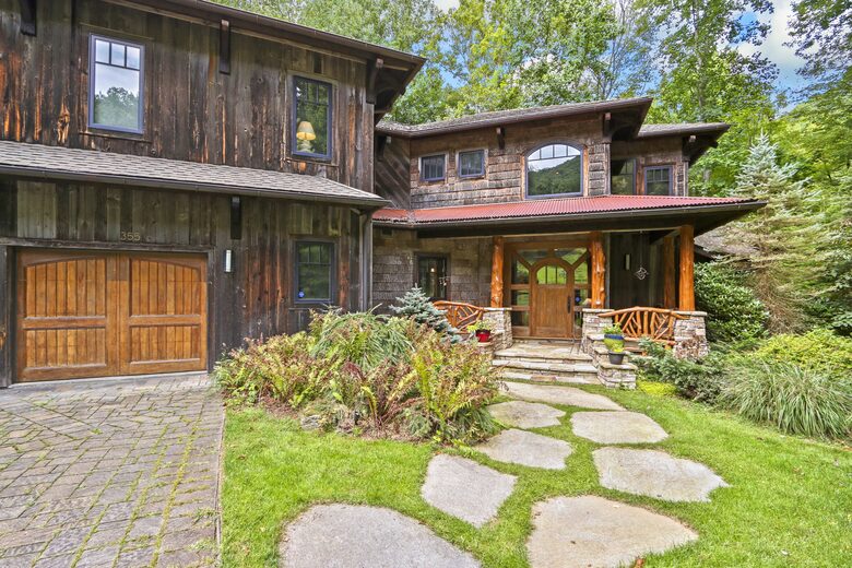 Blue Ridge Gem near Boone and Blowing Rock - Boone, North Carolina