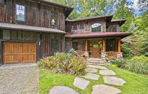 Blue Ridge Gem near Boone and Blowing Rock - Boone, North Carolina