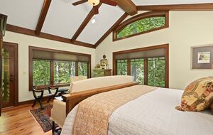 Blue Ridge Gem near Boone and Blowing Rock - Boone, North Carolina