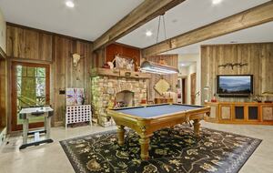 Blue Ridge Gem near Boone and Blowing Rock - Boone, North Carolina