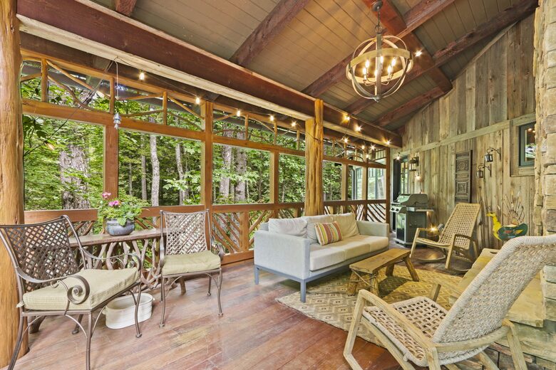 Blue Ridge Gem near Boone and Blowing Rock - Boone, North Carolina