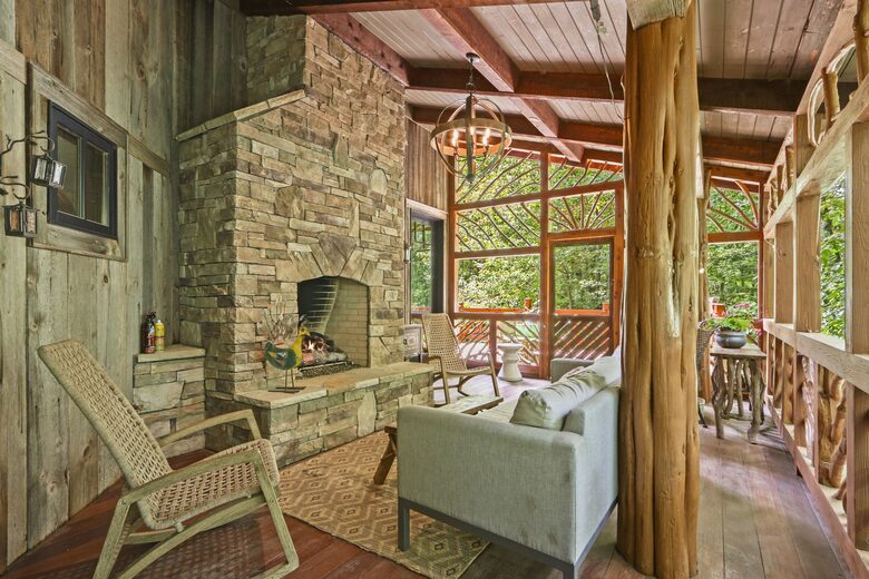 Blue Ridge Gem near Boone and Blowing Rock - Boone, North Carolina