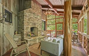 Blue Ridge Gem near Boone and Blowing Rock - Boone, North Carolina