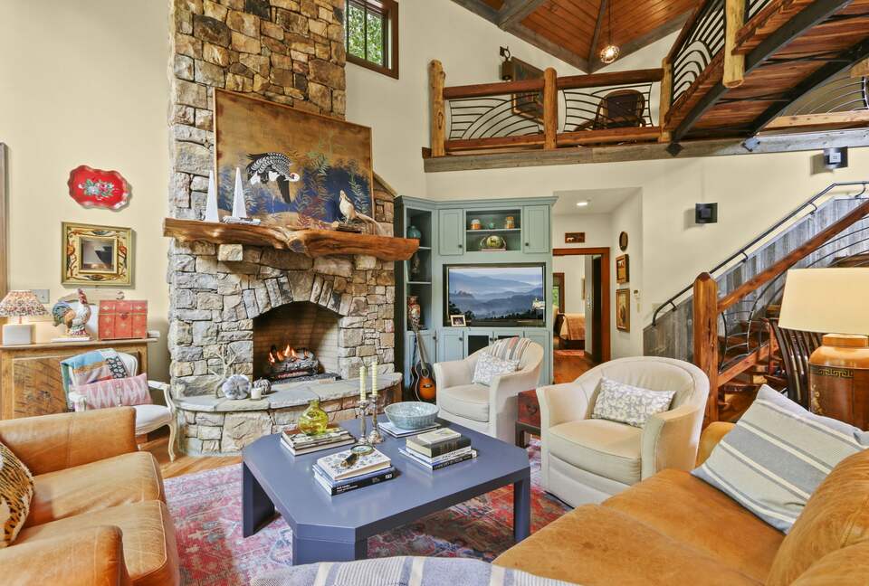 Blue Ridge Gem near Boone and Blowing Rock - Boone, North Carolina