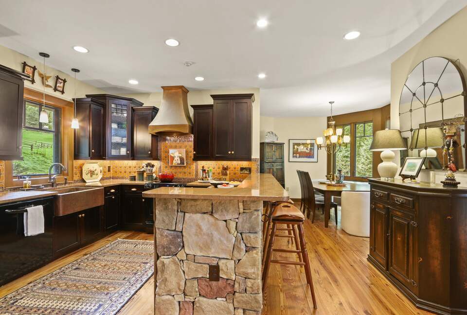 Blue Ridge Gem near Boone and Blowing Rock - Boone, North Carolina