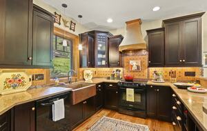 Blue Ridge Gem near Boone and Blowing Rock - Boone, North Carolina